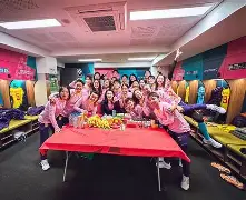预选赛巅峰对决！关东火箭队守住胜果海滨赤兔队，赛艇赛场再起波澜；外援联手发威-开云体育官网